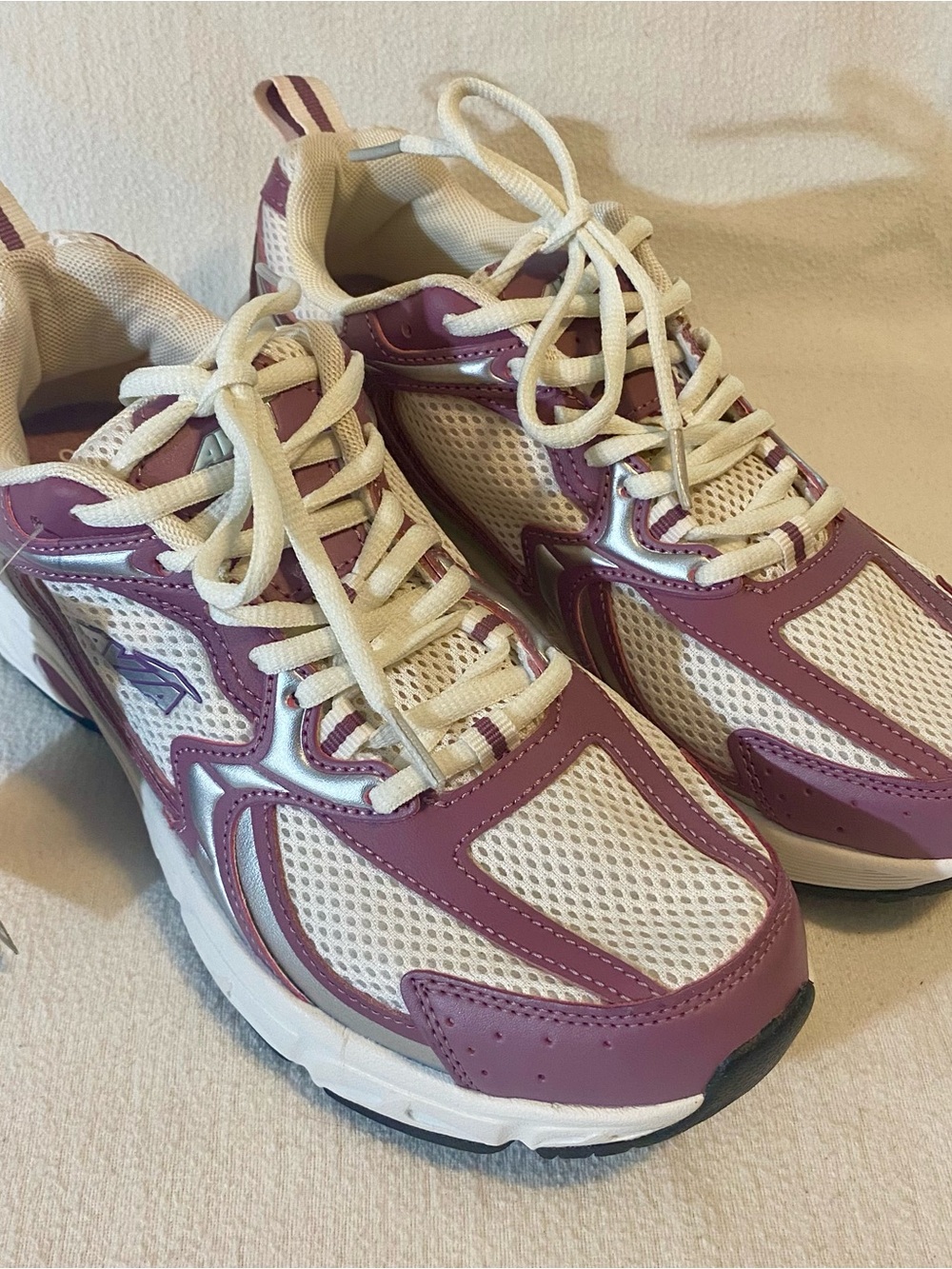 Avia Action25 Sneakers Women’s 9 Lightweight Athletic Shoes New
